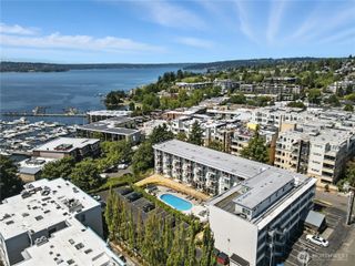 201 2nd Street S #212, Kirkland, WA 98033
