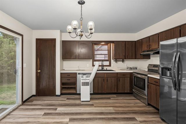 3145 Comet Avenue, Eau Claire, WI 54703