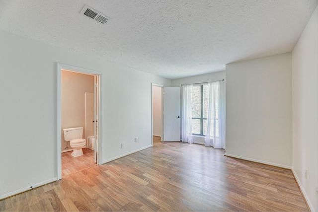 529 Warm Springs Circle, Roswell, GA 30075