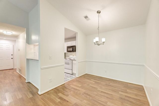 529 Warm Springs Circle, Roswell, GA 30075