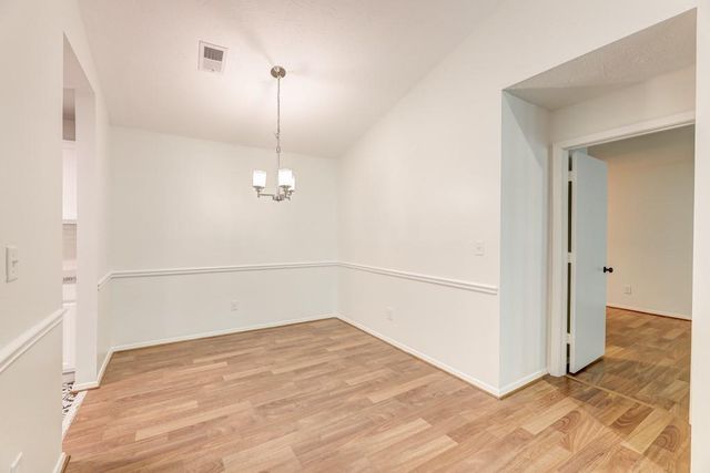 529 Warm Springs Circle, Roswell, GA 30075