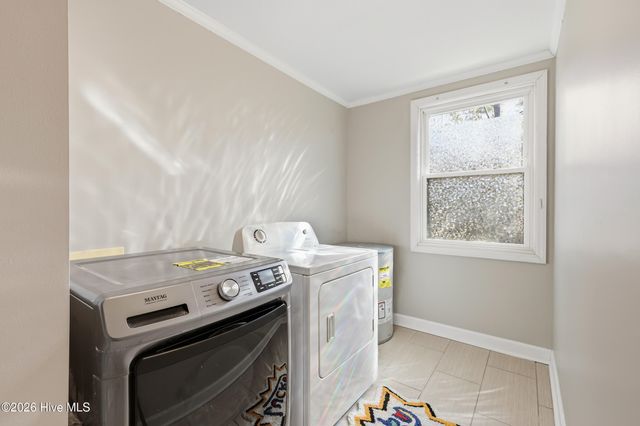 1941 Moss Street, Wilmington, NC 28403