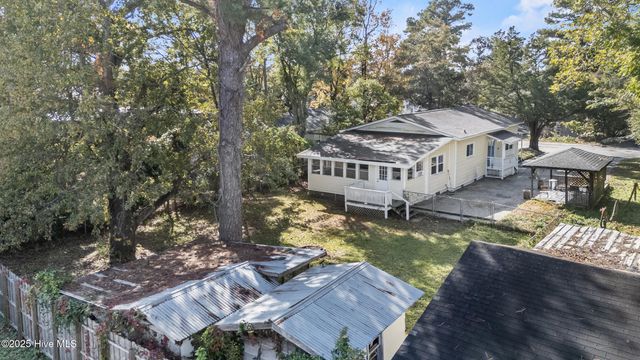 1941 Moss Street, Wilmington, NC 28403
