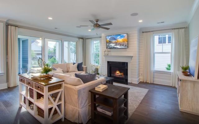 1751 Tryon Dr, Myrtle Beach, SC 29588