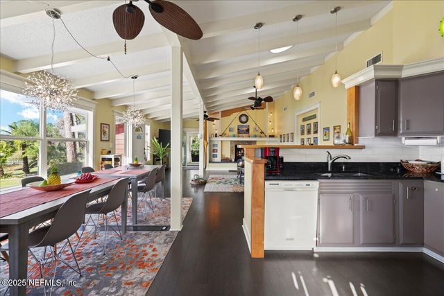 802 LEMON Avenue, Crescent City, FL 32112