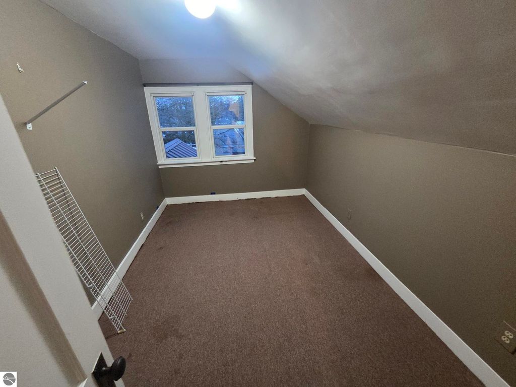 Image 23 of property listing at 820-822 E Chippewa Street, Mt Pleasant, MI 48858