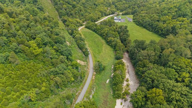 35 Herbert Grubbs Road, Lancaster, KY 40444
