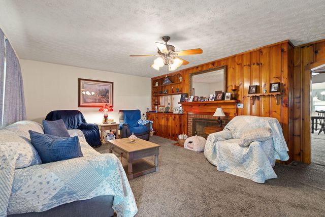 35 Herbert Grubbs Road, Lancaster, KY 40444