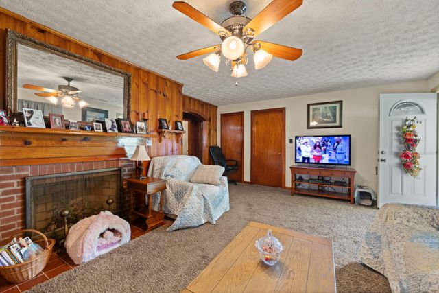 35 Herbert Grubbs Road, Lancaster, KY 40444