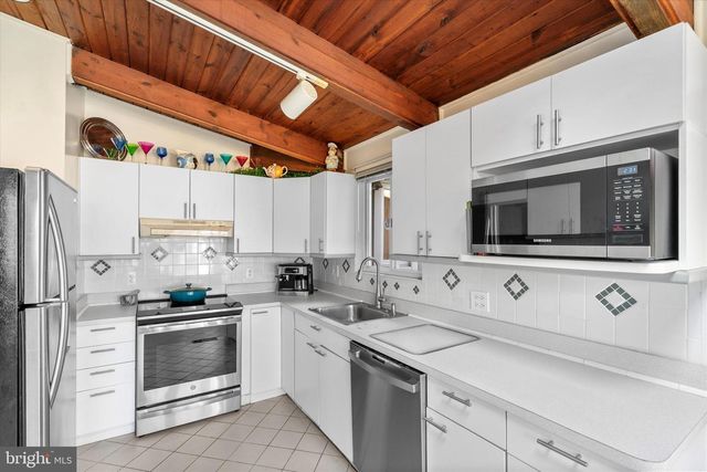 3408 HARTWELL CT, Falls Church, VA 22042