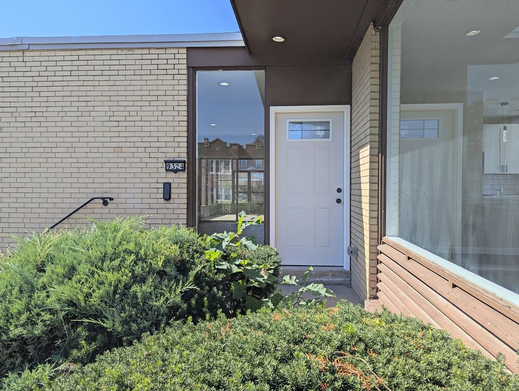 9324 S Forest Avenue, Chicago, IL 60619 — photo 3