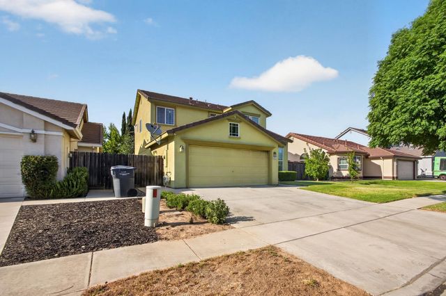 625 SE Helen Dr, Turlock, CA 95382