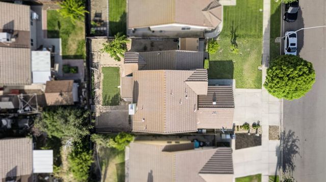 625 SE Helen Dr, Turlock, CA 95382