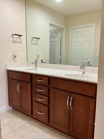 2 Antigua Lane, Port St. Lucie, Port St Lucie, FL 34952