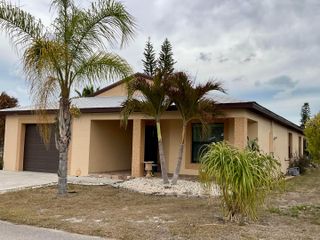 2 Antigua Lane, Port St. Lucie, Port St Lucie, FL 34952