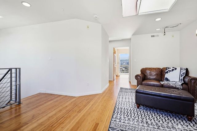 473 Leland Avenue, San Francisco, CA 94134