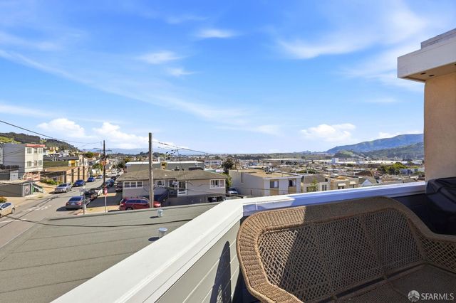 473 Leland Avenue, San Francisco, CA 94134