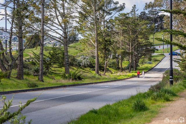 473 Leland Avenue, San Francisco, CA 94134