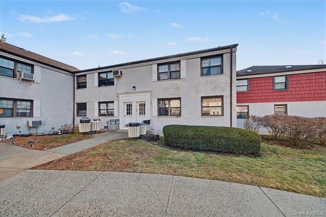 136-59 Jewel Avenue A, Flushing, NY 11367