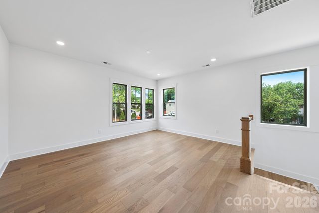 1124 Berryhill Road, Charlotte, NC 28208