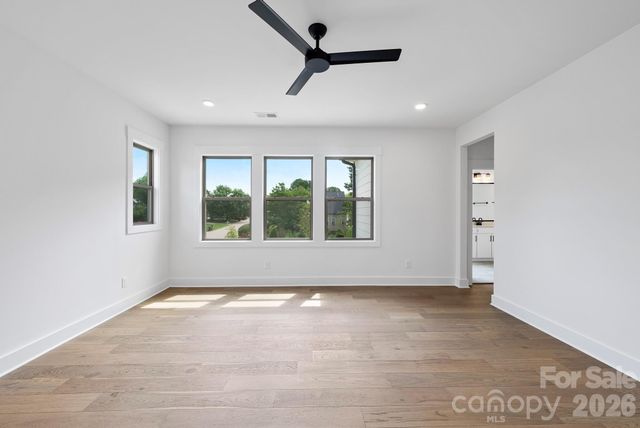1124 Berryhill Road, Charlotte, NC 28208