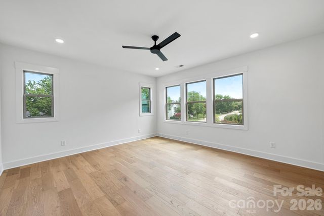 1124 Berryhill Road, Charlotte, NC 28208