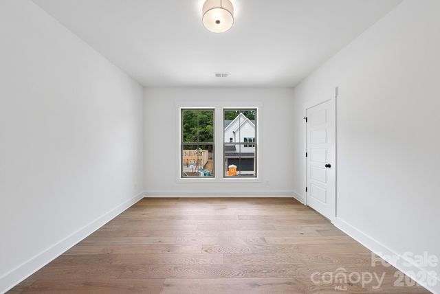 1124 Berryhill Road, Charlotte, NC 28208