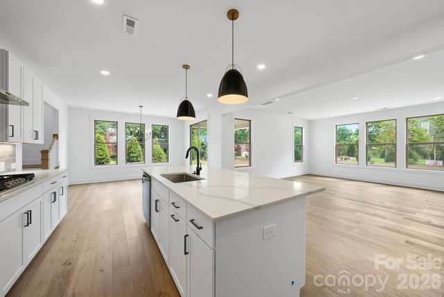 1124 Berryhill Road, Charlotte, NC 28208