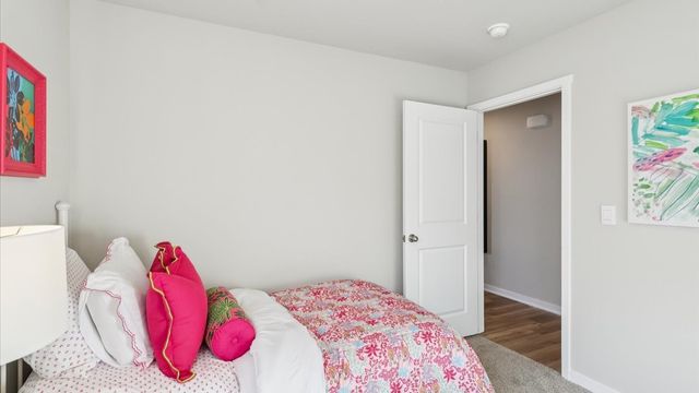 2211 N 7TH Street, Indianola, IA 50125