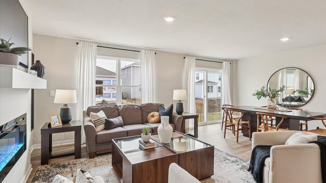 2211 N 7TH Street, Indianola, IA 50125