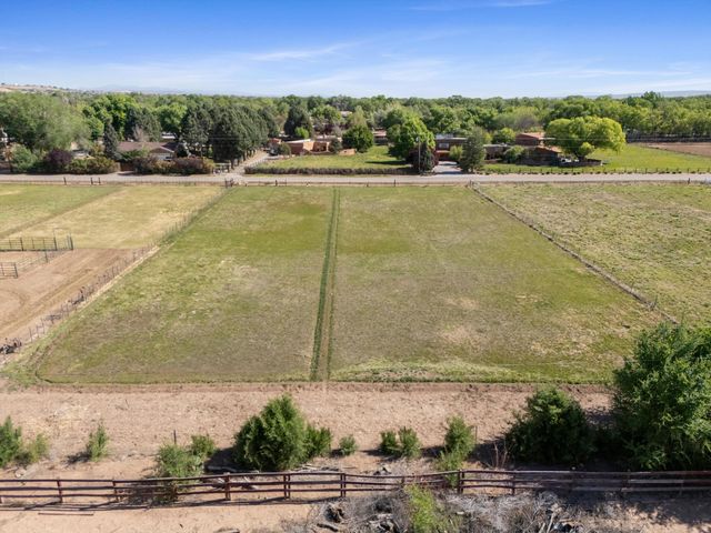 525 Coronado Road, Corrales, NM 87048