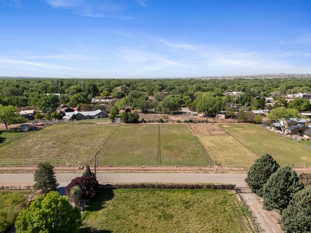 525 Coronado Road, Corrales, NM 87048