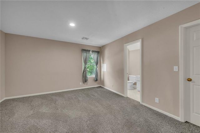 5733 NW North pointe Terrace, Parkville, MO 64152