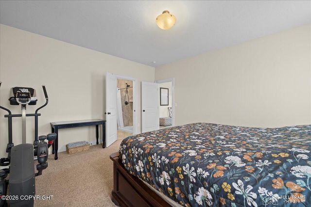 6472 N Farm Loop, Palmer, AK 99645