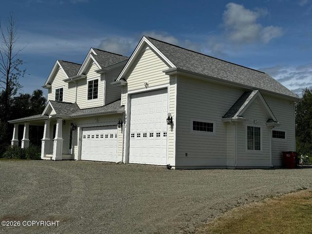 6472 N Farm Loop, Palmer, AK 99645