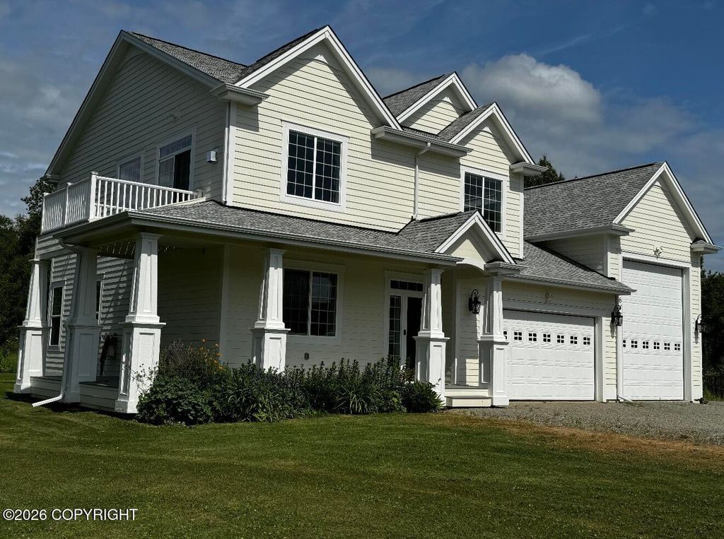 6472 N Farm Loop, Palmer, AK 99645