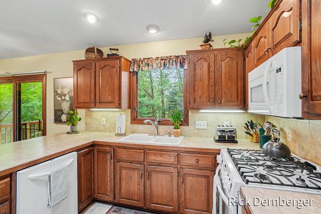 2185 Eagle Boulevard, Park Twp, MI 49424