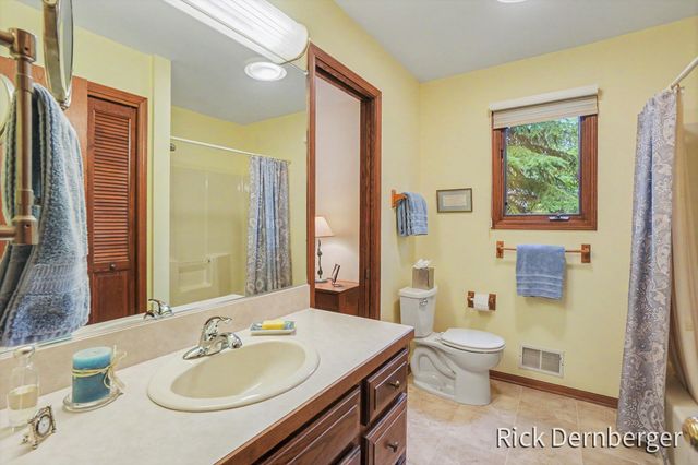 2185 Eagle Boulevard, Park Twp, MI 49424