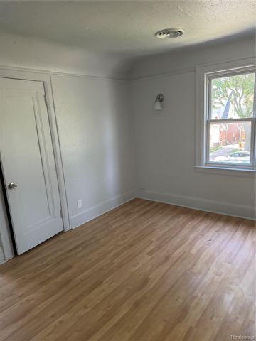 14720 Winthrop Street, Detroit, MI 48227
