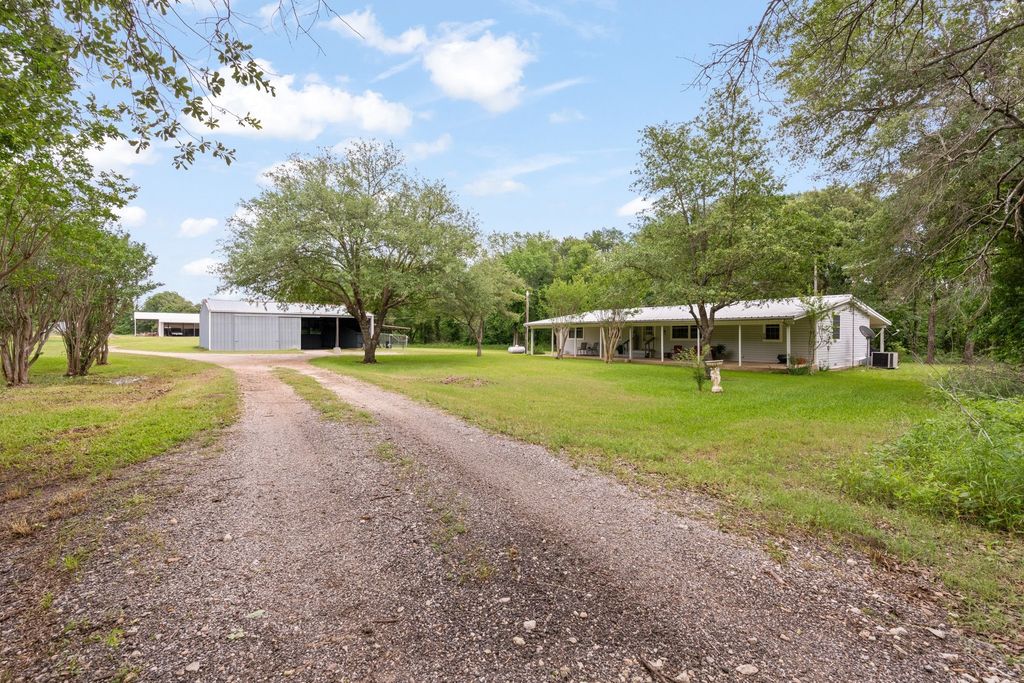 9547 County Rd 346, Terrell, TX 75161