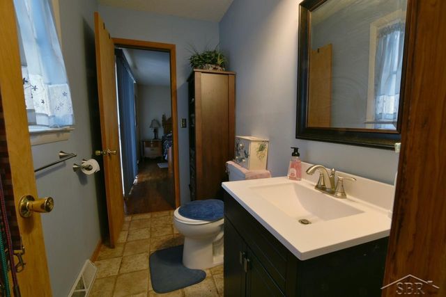 1111 S Lincoln Road, Union Twp, MI 48858