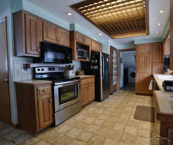 1111 S Lincoln Road, Union Twp, MI 48858