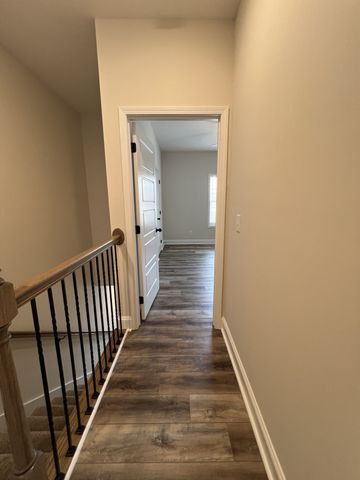 550 Peachers Mill Rd Unit B3, Clarksville, TN 37042