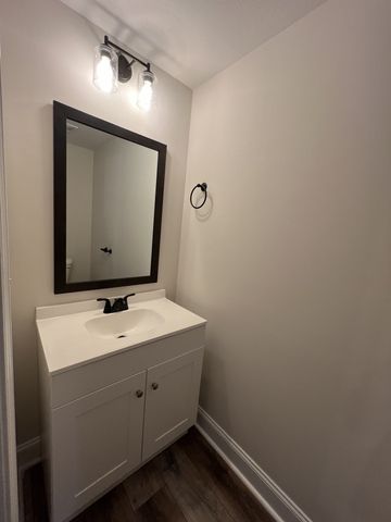550 Peachers Mill Rd Unit B3, Clarksville, TN 37042