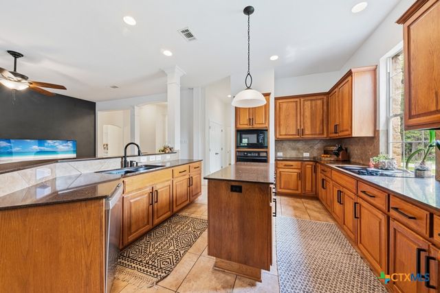 142 Carriage Court, Bastrop, TX 78602