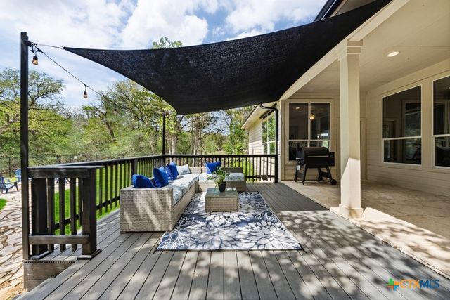 142 Carriage Court, Bastrop, TX 78602