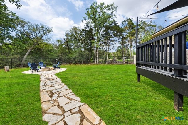 142 Carriage Court, Bastrop, TX 78602