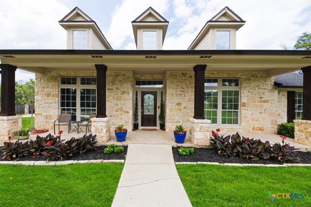142 Carriage Court, Bastrop, TX 78602