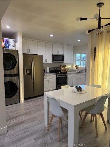 9971 Ilex, Pacoima, CA 91331