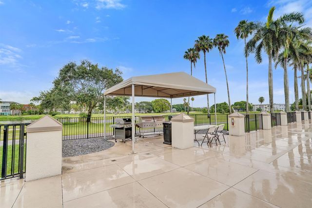 1211 Bahama Bend E1, Coconut Creek, FL 33066